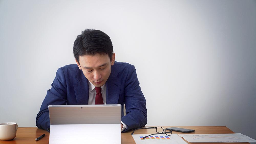 睡眠負債のリスク～仕事への影響と職場での対策